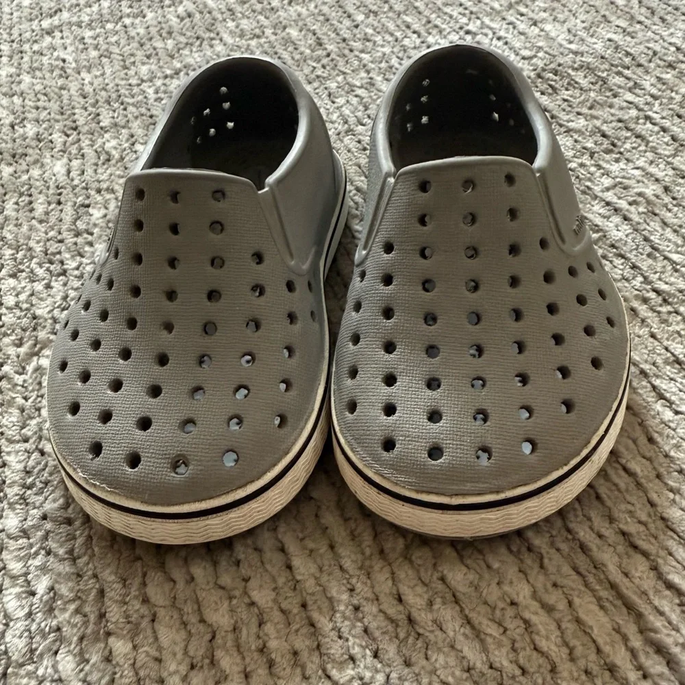 Native Kids Jefferson Slip-On Shoes Gray Rubber Sneakers C5